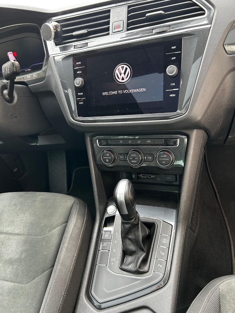 VW tiguan 2.0 diesel 11/2019 140 000 km 5 pl, Autos, Argent ou Gris, 5 portes, Automatique, Particulier