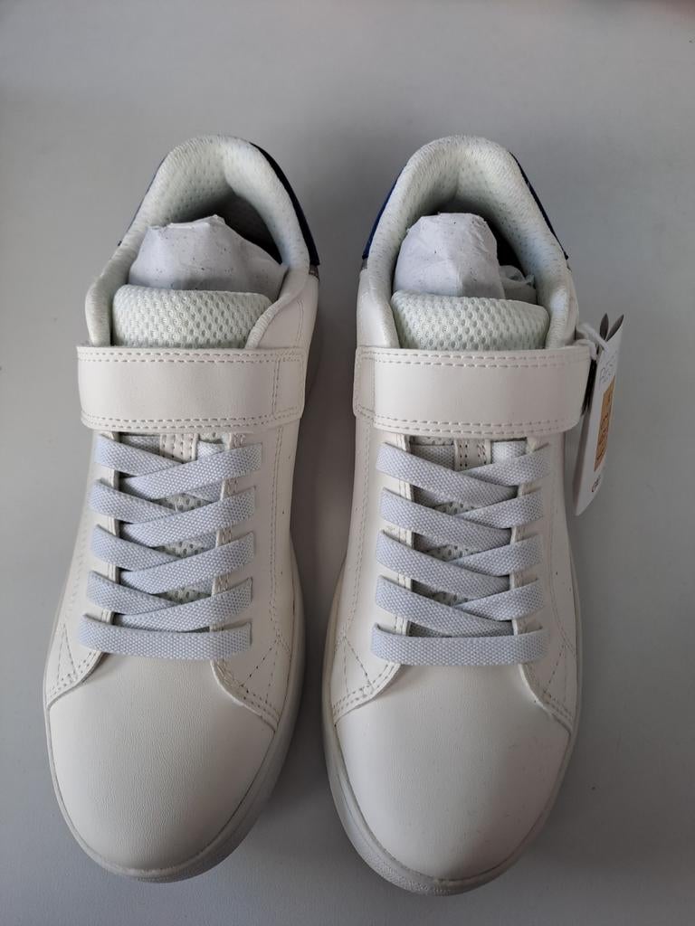 Geox witte sneakers maat 37, Ophalen