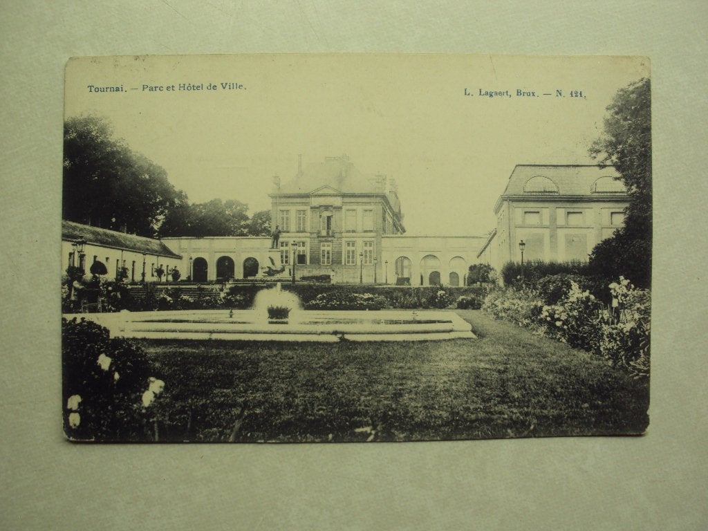 57379 - TOURNAI - PARC ET HOTEL DE VILLE - ZIE 2 FOTO'S, Verzenden