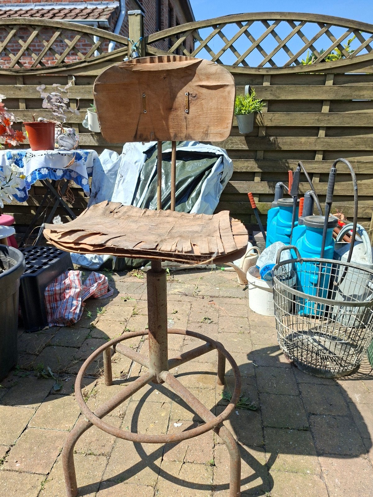 Antieke werkstoel, Ophalen