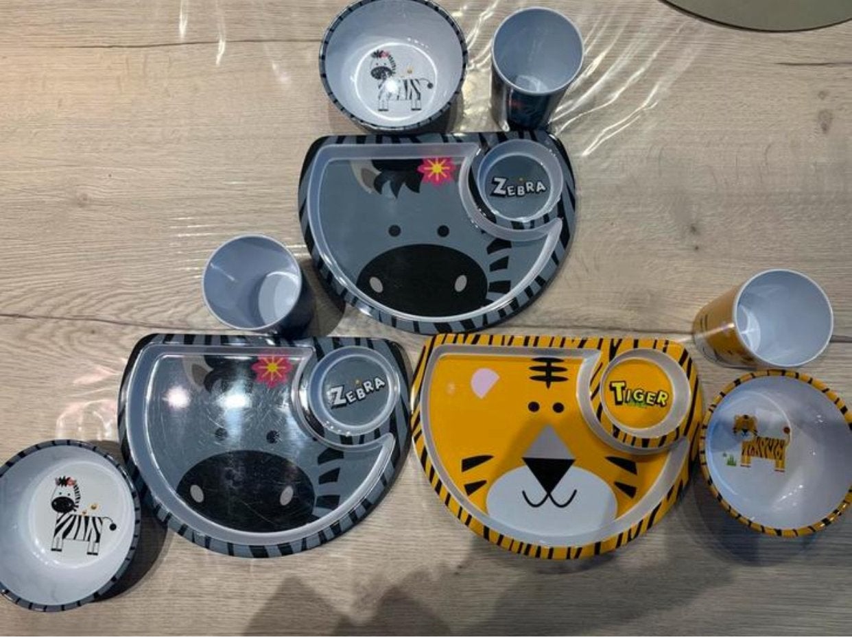 Nieuwe eetsetjes, Kinderen en Baby's, Ophalen, Zo goed als nieuw
