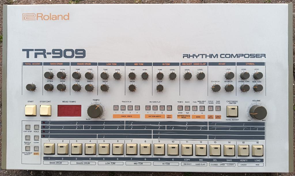 Roland TR-909 drummachine. Te koop/(In)Ruil mogelijk., Muziek en Instrumenten, Ophalen of Verzenden, Gebruikt, Roland
