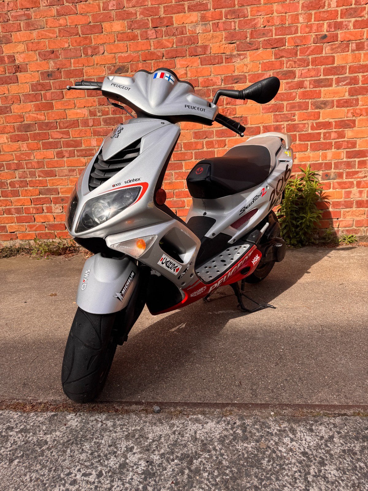Peugeot speedfight 2, Ophalen