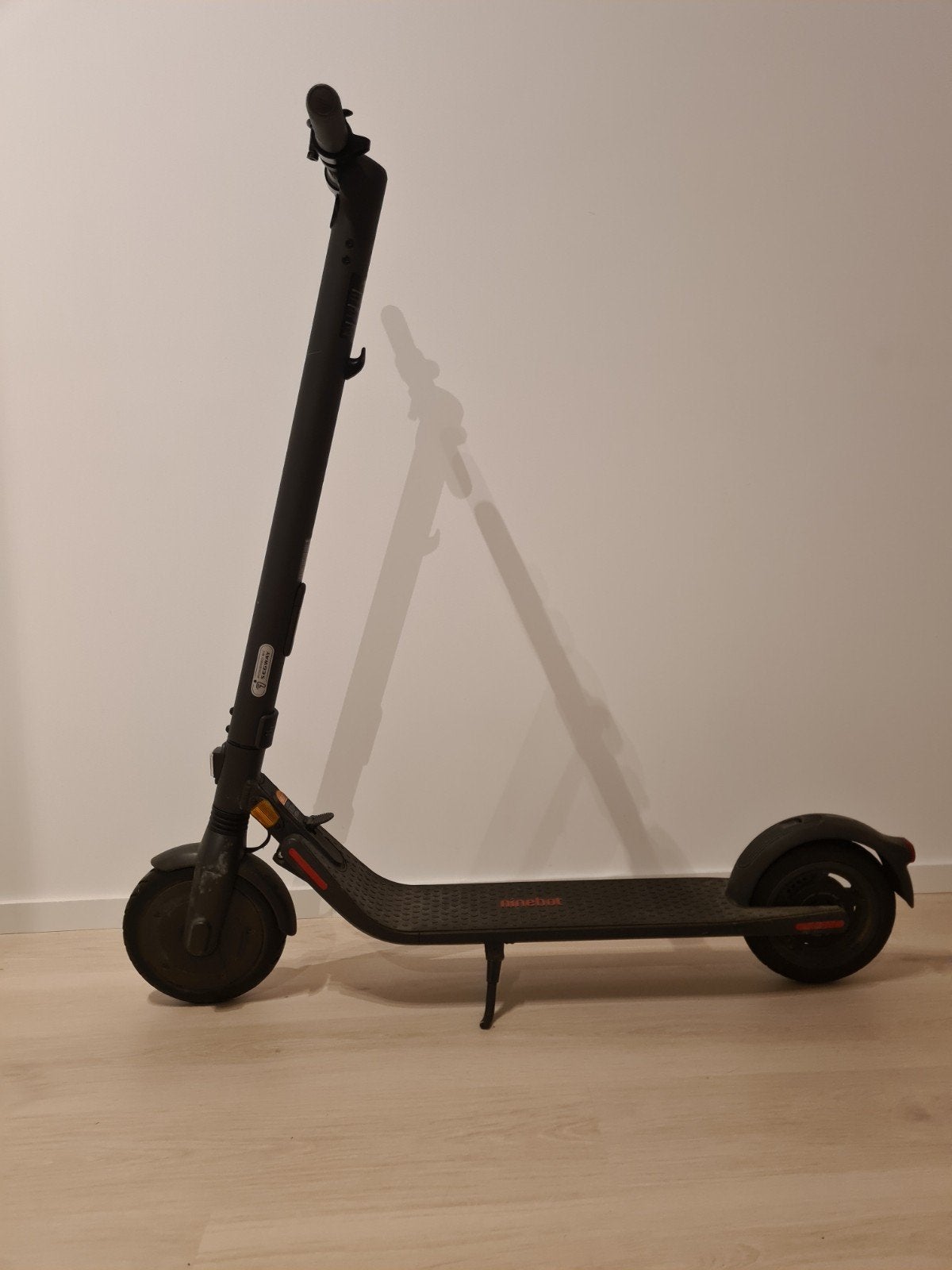 segway ninebot Kickscooter E25E, Fietsen en Brommers, Ophalen, Elektrische step (E-scooter)