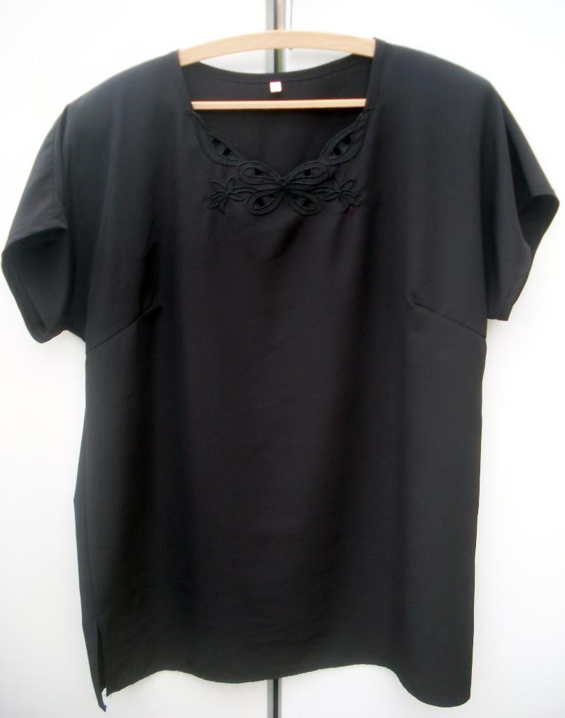 Zwarte blouse maat M, Kleding | Dames, Blouses en Tunieken, Ophalen of Verzenden, Gedragen, Maat 38/40 (M), Zwart