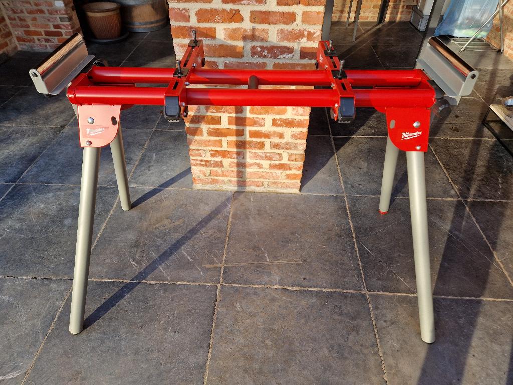 Milwaukee MSL 1000 onderstel, Ophalen, Zo goed als nieuw, Milwaukee