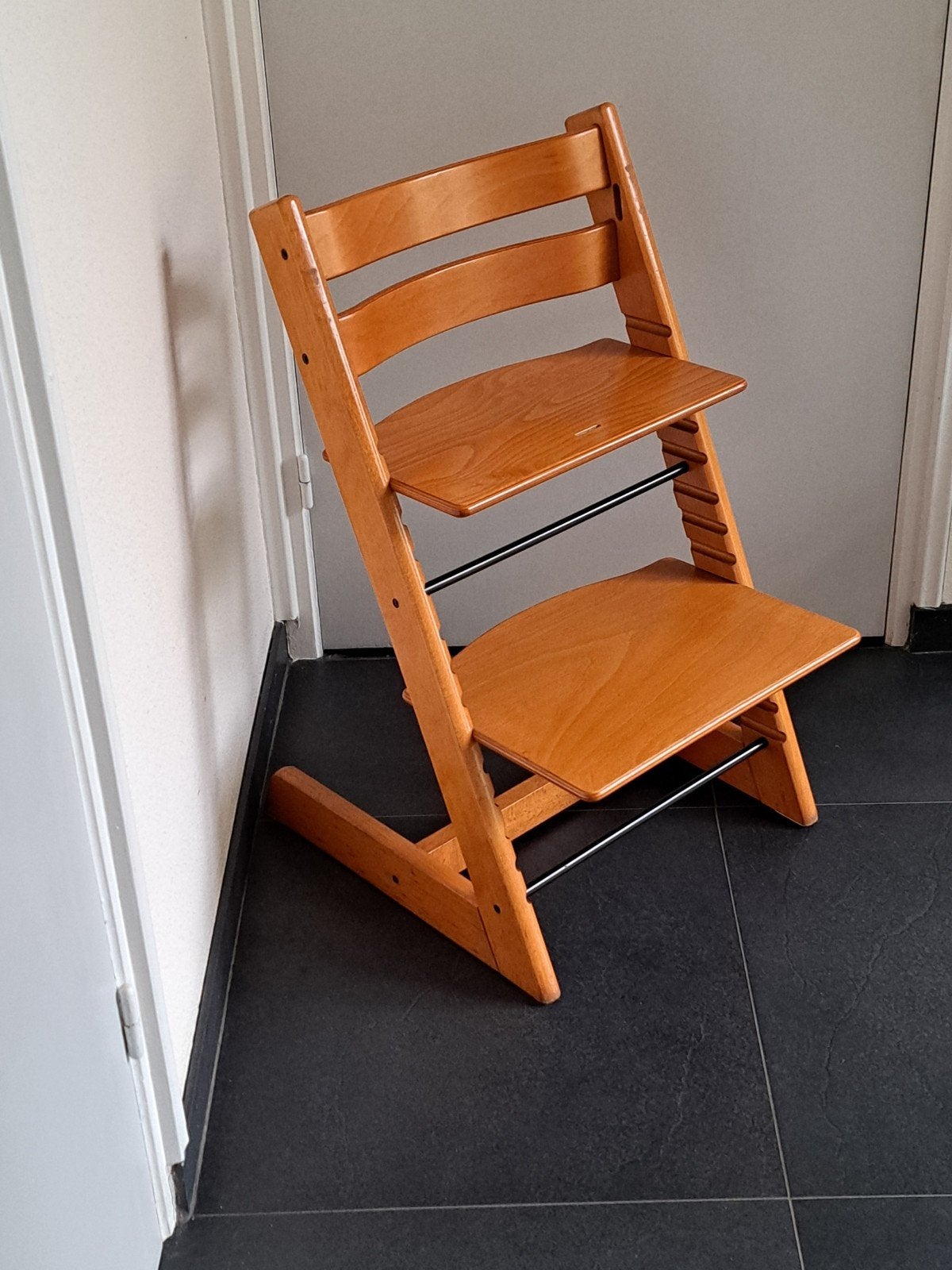 Stokke Tripp Trapp kinderstoel NIEUW MODEL in beukenkleur, Ophalen, Zo goed als nieuw, Meegroeistoel, Aanschuifbaar