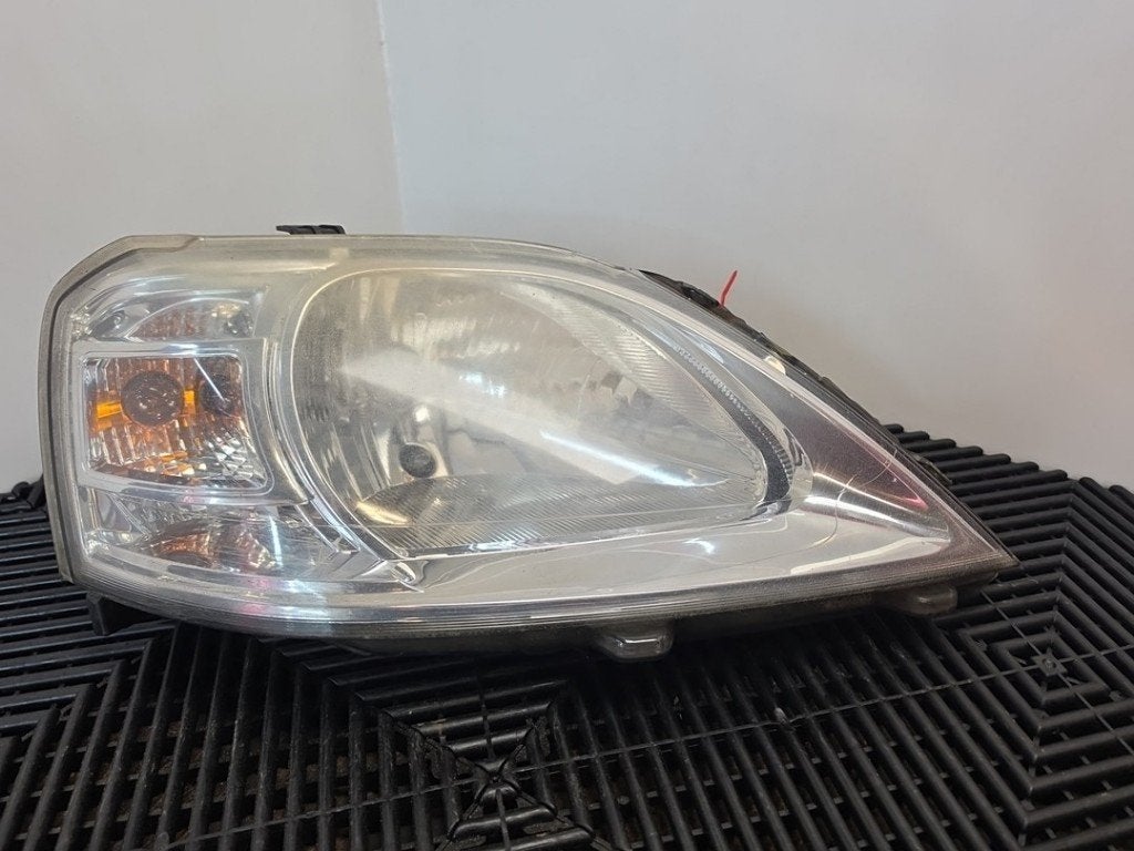 PHARE / OPTIQUE AVANT DROIT Logan MCV I (KS) (|8200744754|), Dacia, Renault Deutschland AG, Utilisé, Peter-Huppertz-Straße 5
51063  Köln, DE