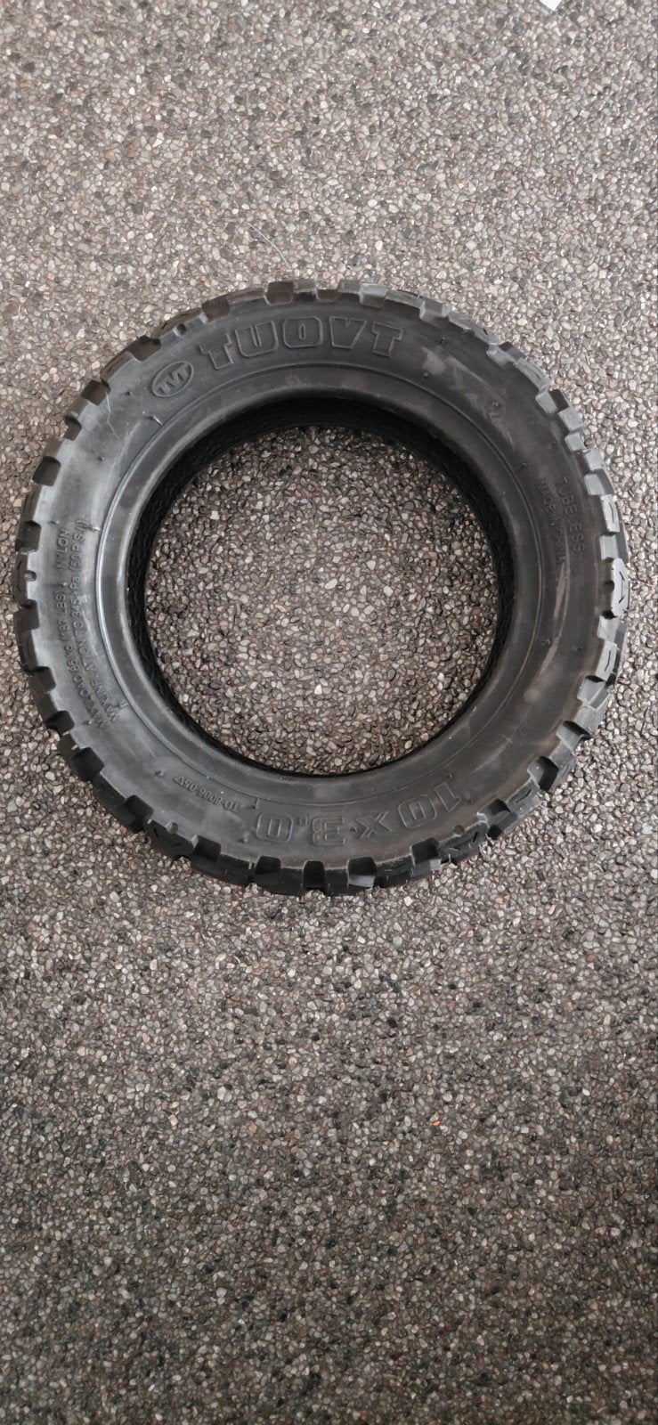 Titel: Nieuwe KuKirin buitenband 255x80 – €15, Motoren, Ophalen of Verzenden, Nieuw