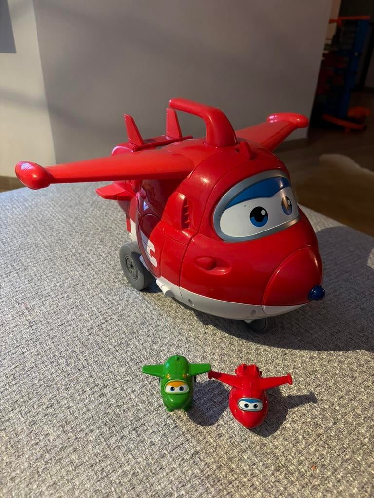Super Wings Jett, Ophalen, Gebruikt