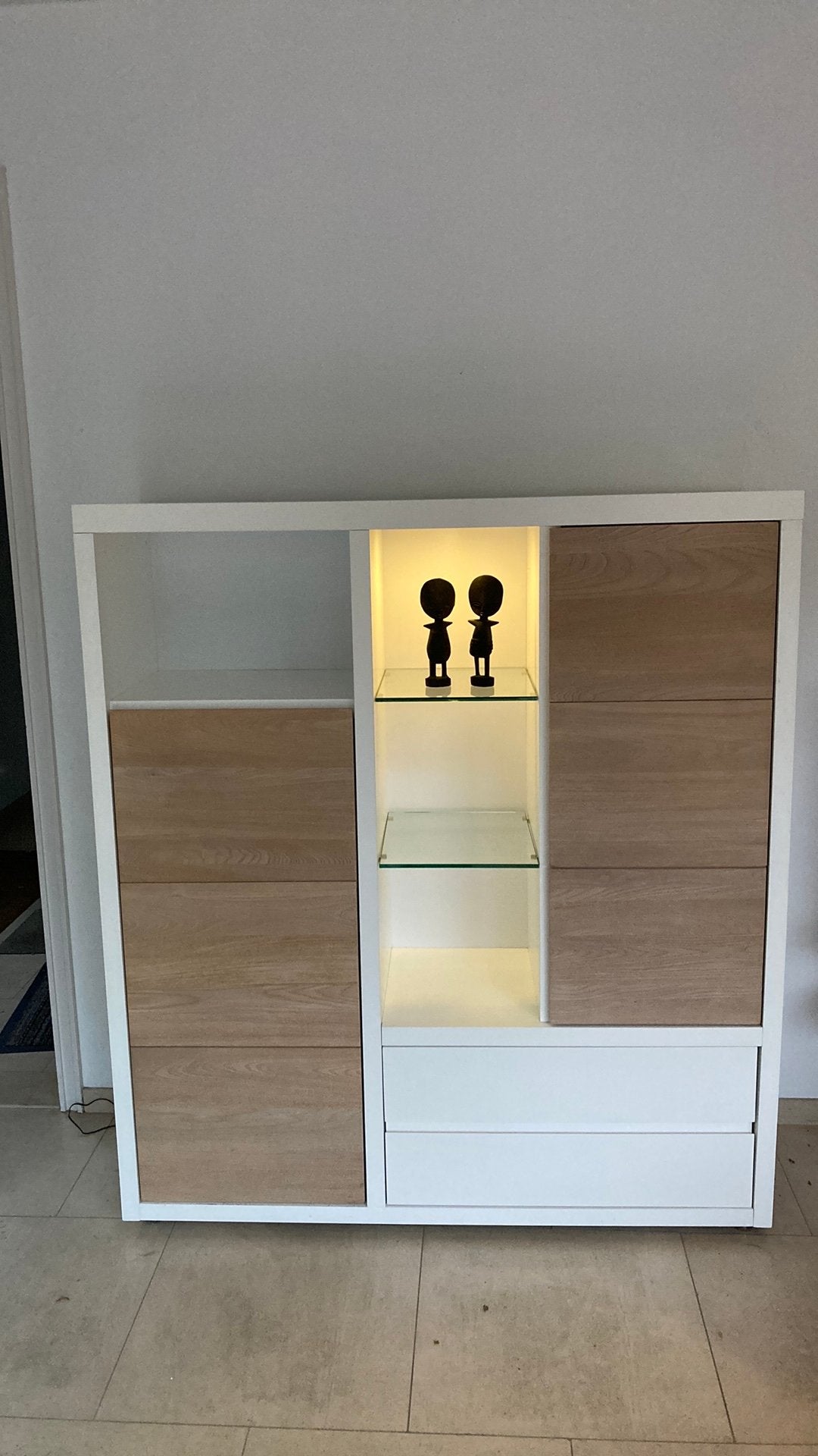 Mooie Kast Xoon in uitstekende staat met verlichting, Enlèvement, Comme neuf