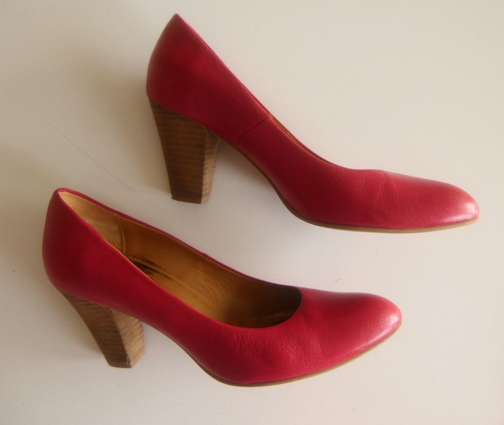 damesschoenen pumps mt 38,5  JHAY, Ophalen of Verzenden, Zo goed als nieuw, Rood, Pumps