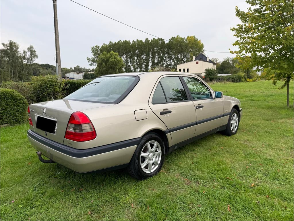 (Mercedes Benz C180 Oldtimer Gekeurd (Overnamen mogelijk), foto 3