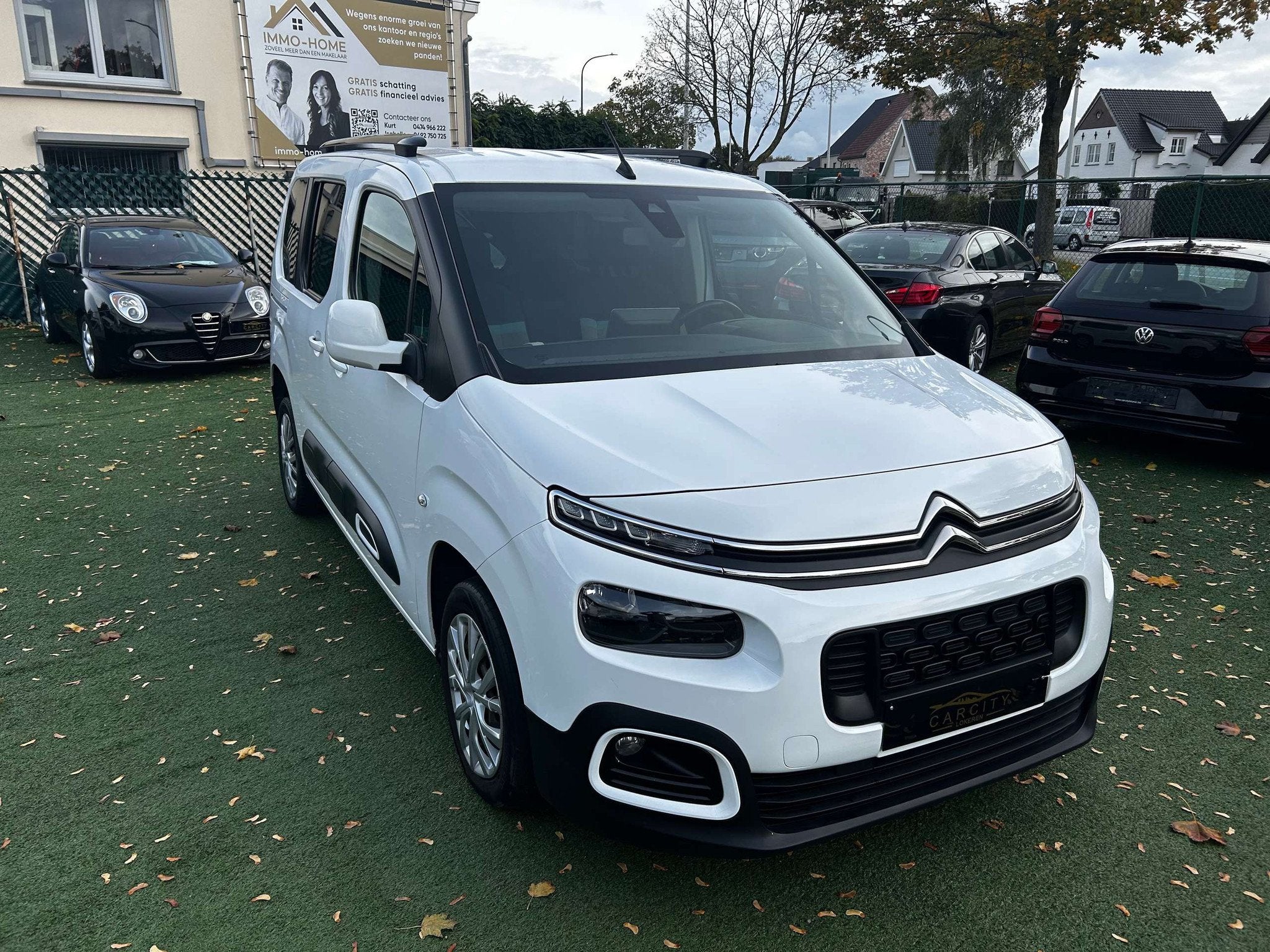 Citroën Berlingo 1.2 PureTech Shine  LICHTE VRACHT 5 PL, Autos, Euro 6, Entreprise, Boîte manuelle, Autre carrosserie