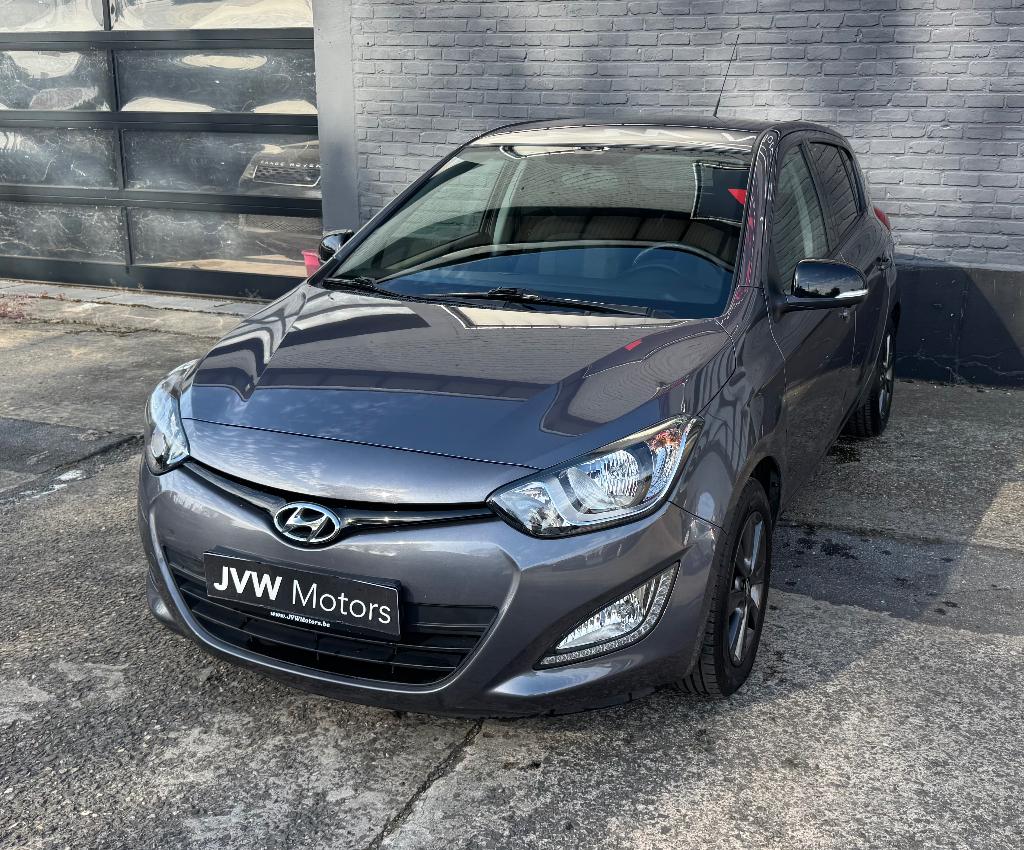 Hyundai i20 1.2i * 67Dkm * Croisière * Climatiseur * Garanti, Autos, Achat, Capteur de lumière, Entreprise, Boîte manuelle