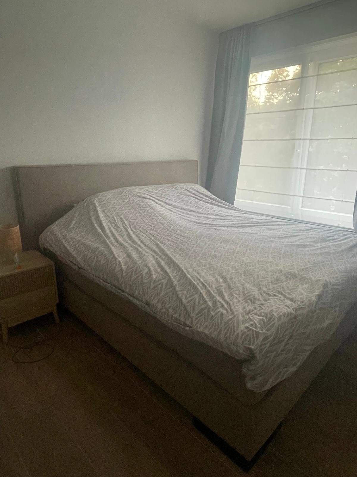boxspring met topper, Huis en Inrichting, Ophalen, Beige, Zo goed als nieuw, 180 cm