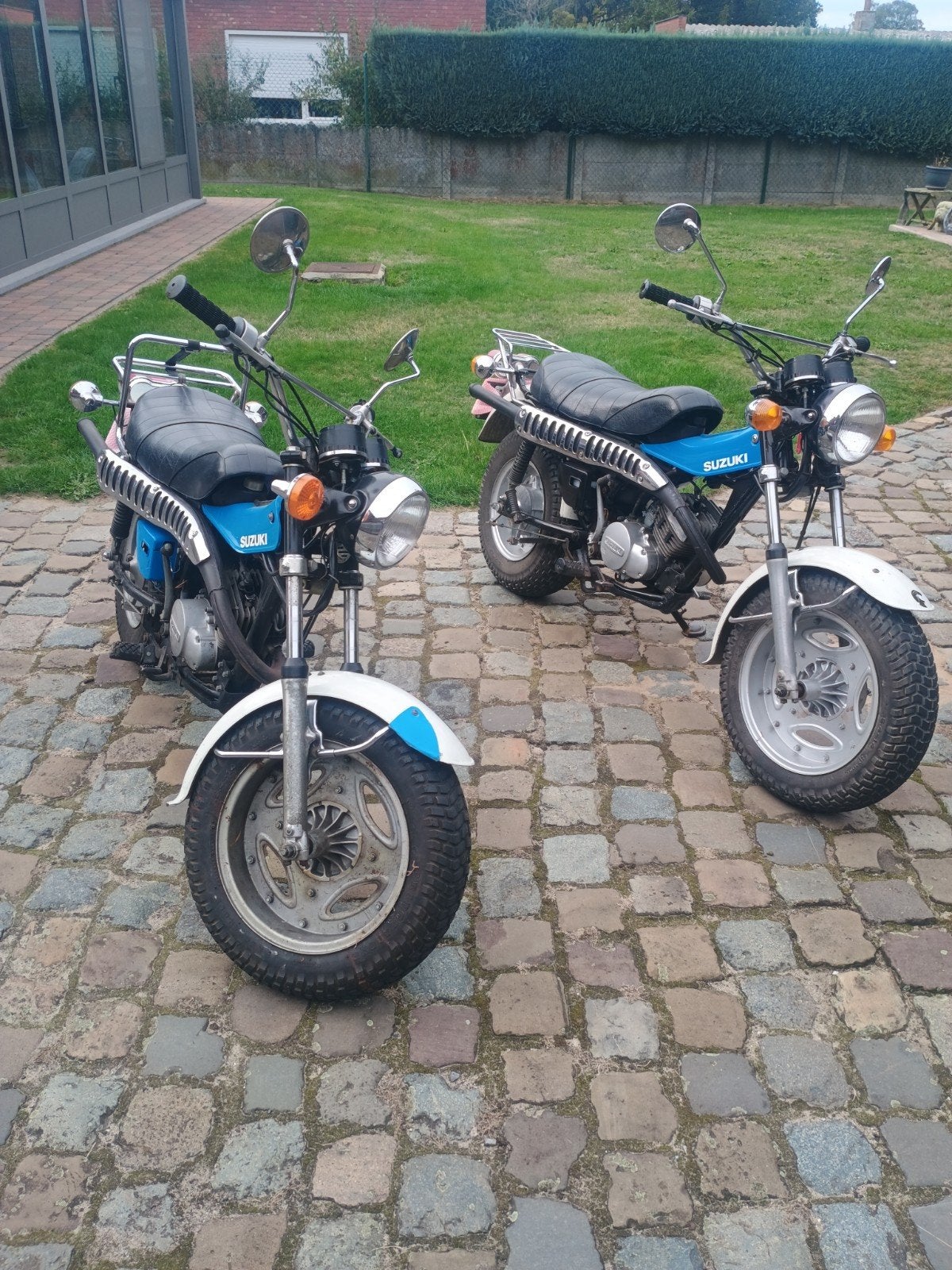2x Suzuki RV 125