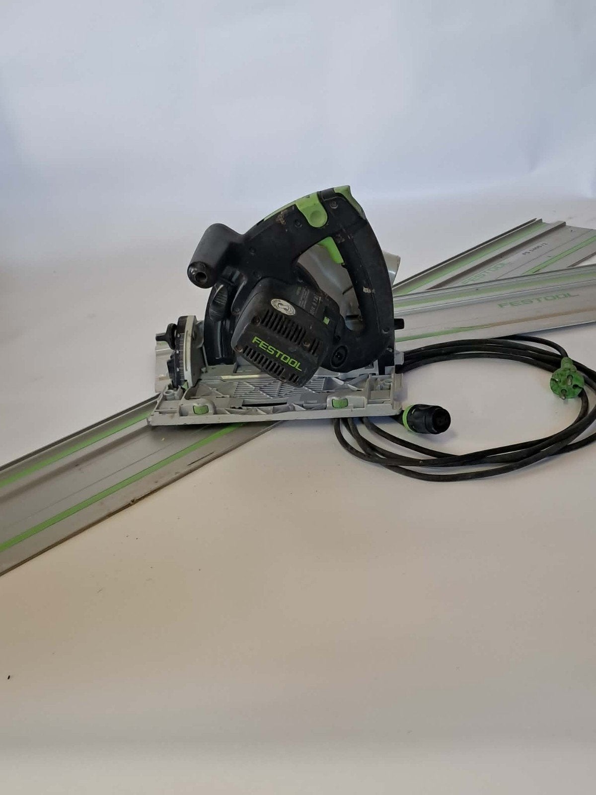 Festool TS 55 EBQ invalzaag + geleiderails FS 800/2 en FS 14, Doe-het-zelf en Bouw, Ophalen, Gebruikt, Invalzaag, 30 tot 70 mm