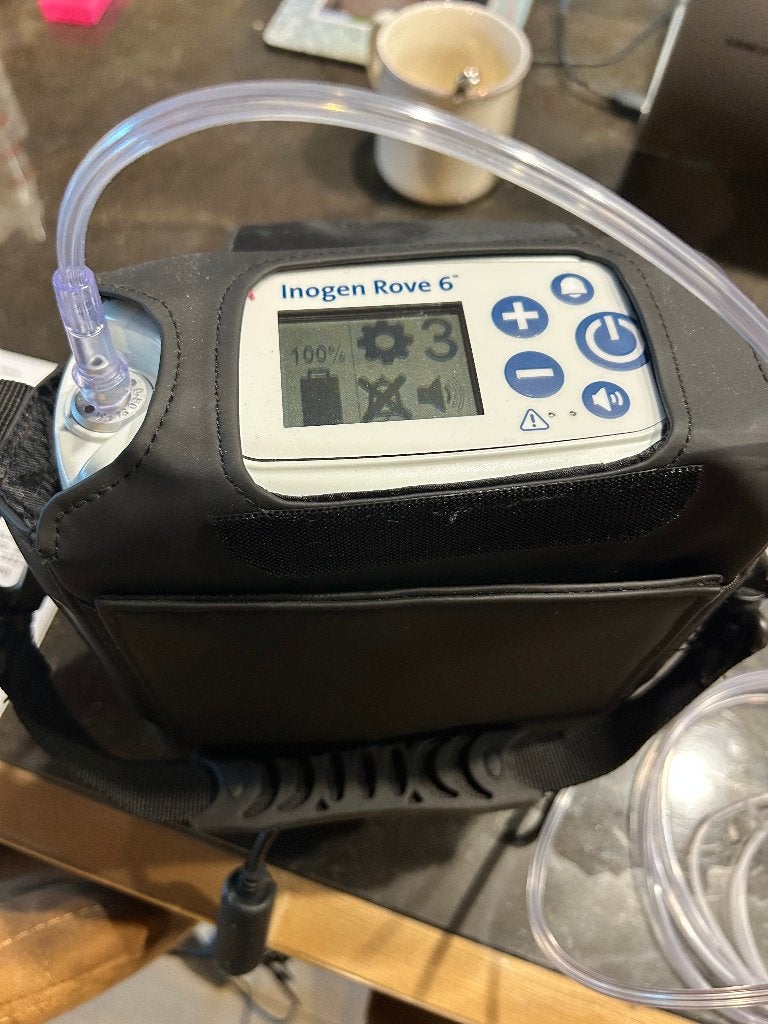 draagbare zuurstofconcentrator INOGEN ROVE 6  in nieuwstaat, Diversen, Ophalen, Nieuw