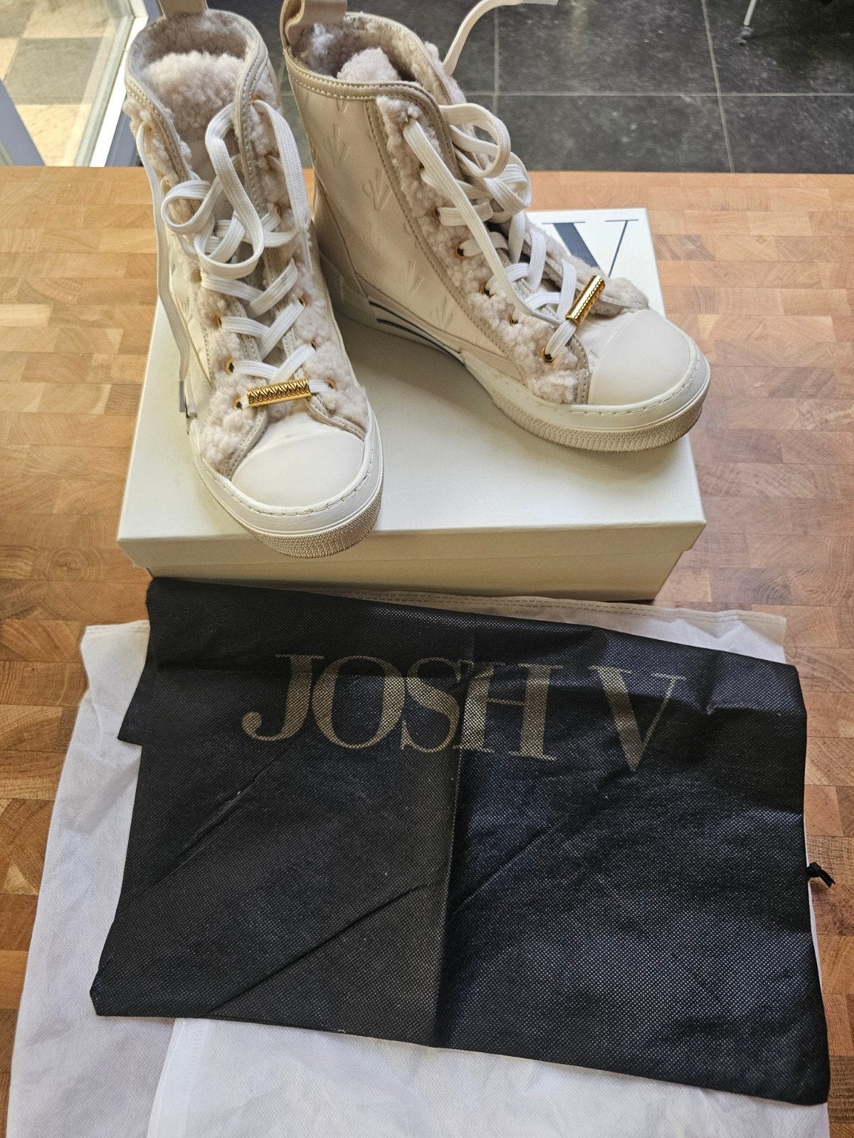 josh v sneakers 38, Beige, Sneakers et Baskets, Comme neuf, Enlèvement
