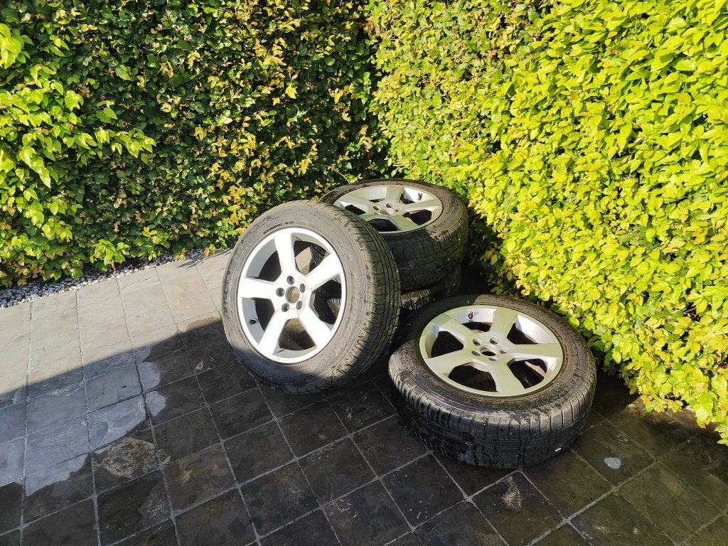 velgen met winterbanden, Ophalen, 18 inch, Gebruikt, Velg(en)