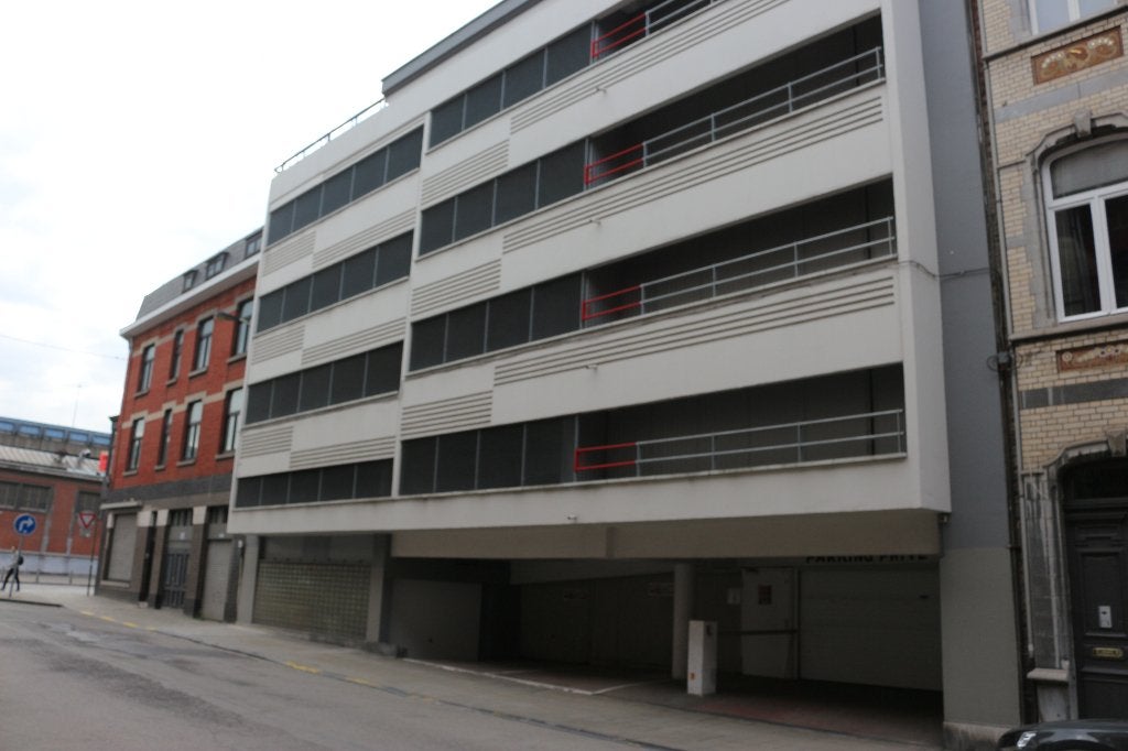 Emplacement de parking, Immo, Appartements & Studios à louer, Liège (ville)