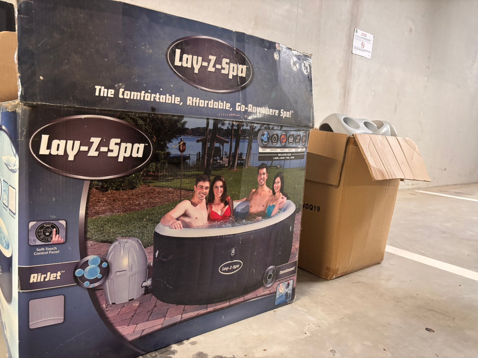 Jacuzzi gonflable Bestway Lay-Z-Spa AirJet 2 à 4 personnes, Jardin & Terrasse, Enlèvement, Utilisé, Pompe, Gonflable