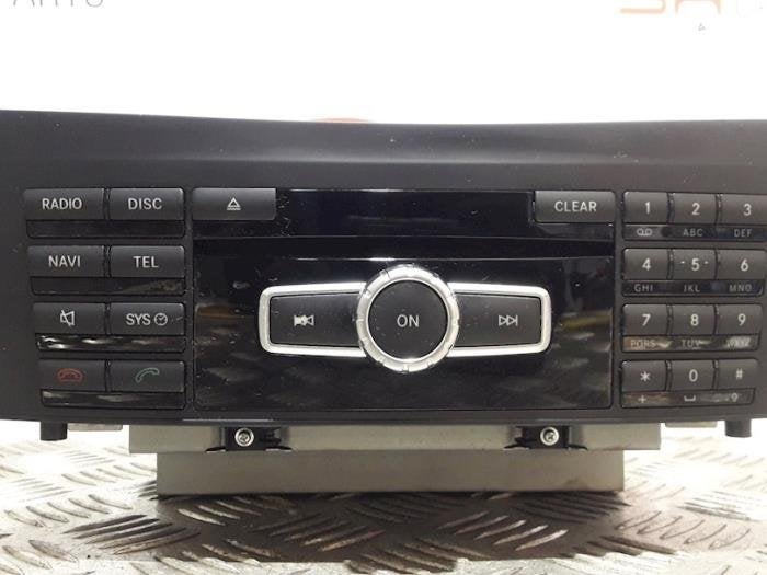 Radio CD Speler van een Mercedes C-Klasse, Gebruikt, -, Ophalen of Verzenden, -