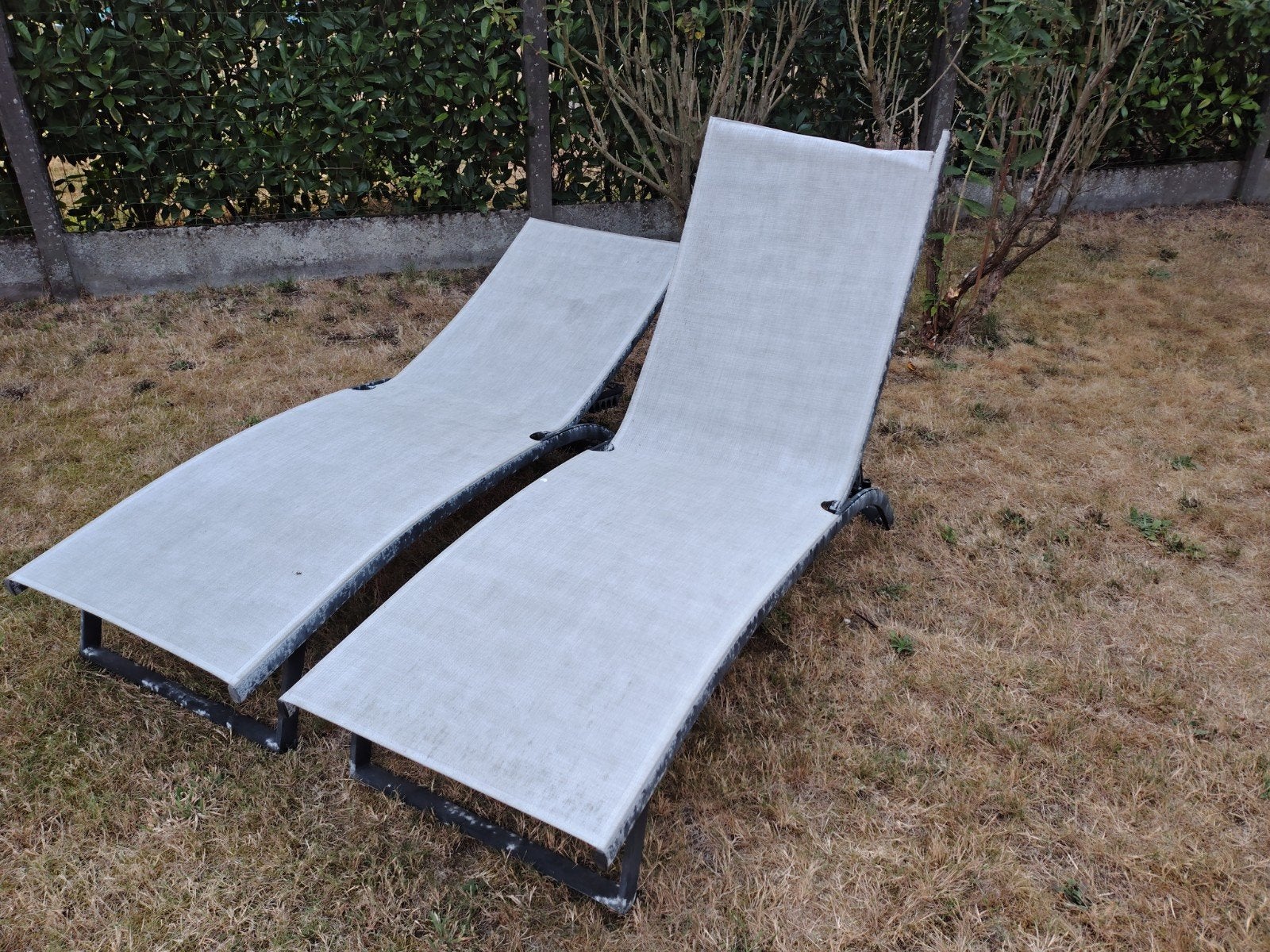 Gratis/te geef: 2 tuin ligzetels, Ophalen, Gebruikt, Verstelbaar