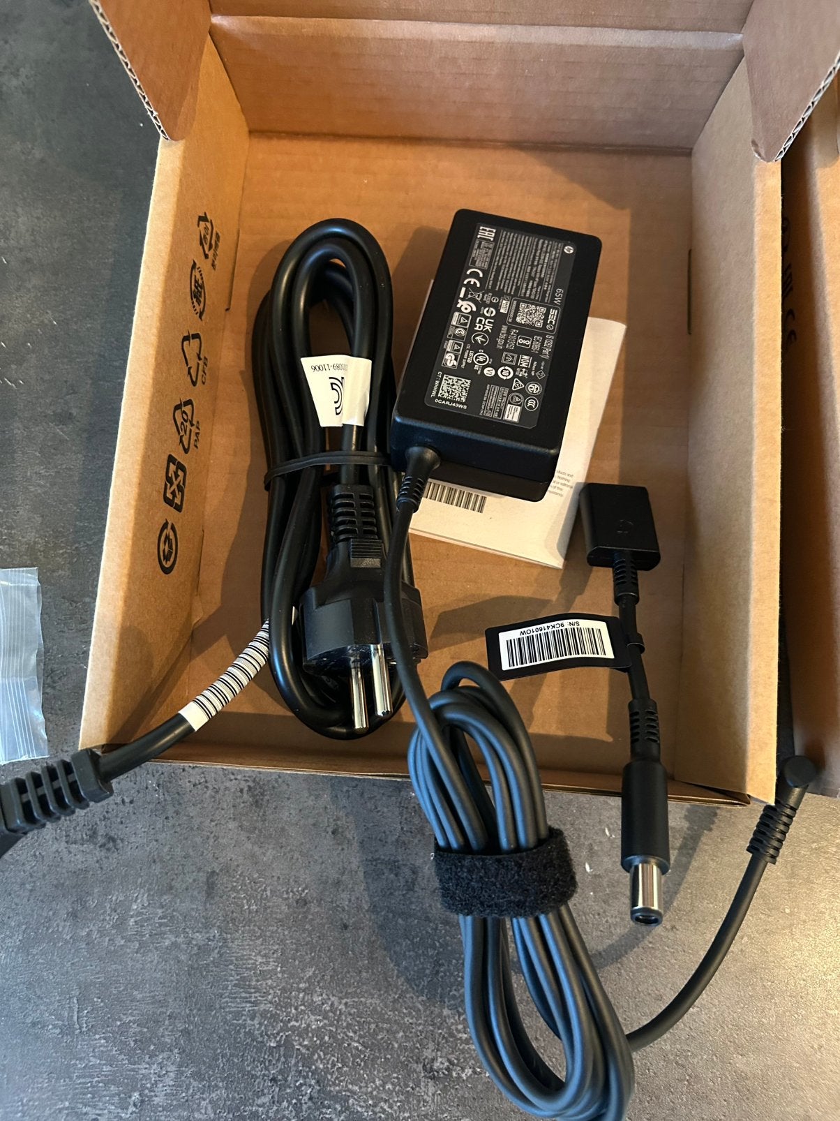 HP 65 W Smart AC Adapter Euro, Enlèvement, Comme neuf