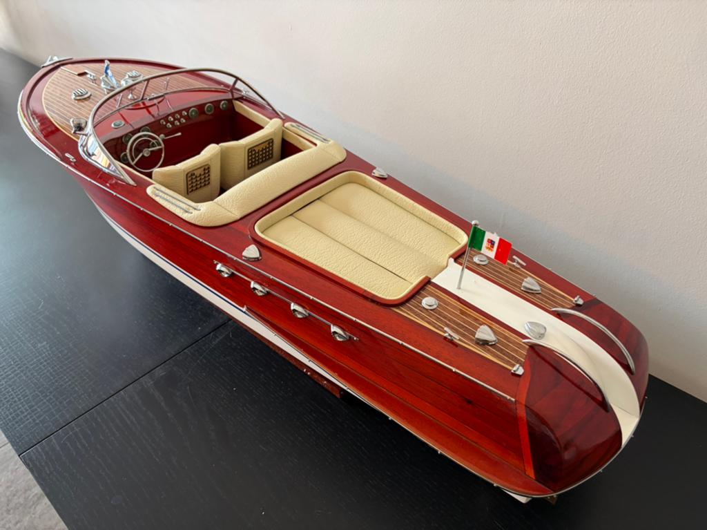 Maquette Riva Aquarama (90 cm), qui attire tous les regards, Enlèvement ou Envoi, Neuf, Plus grand que 1:32, Autres marques