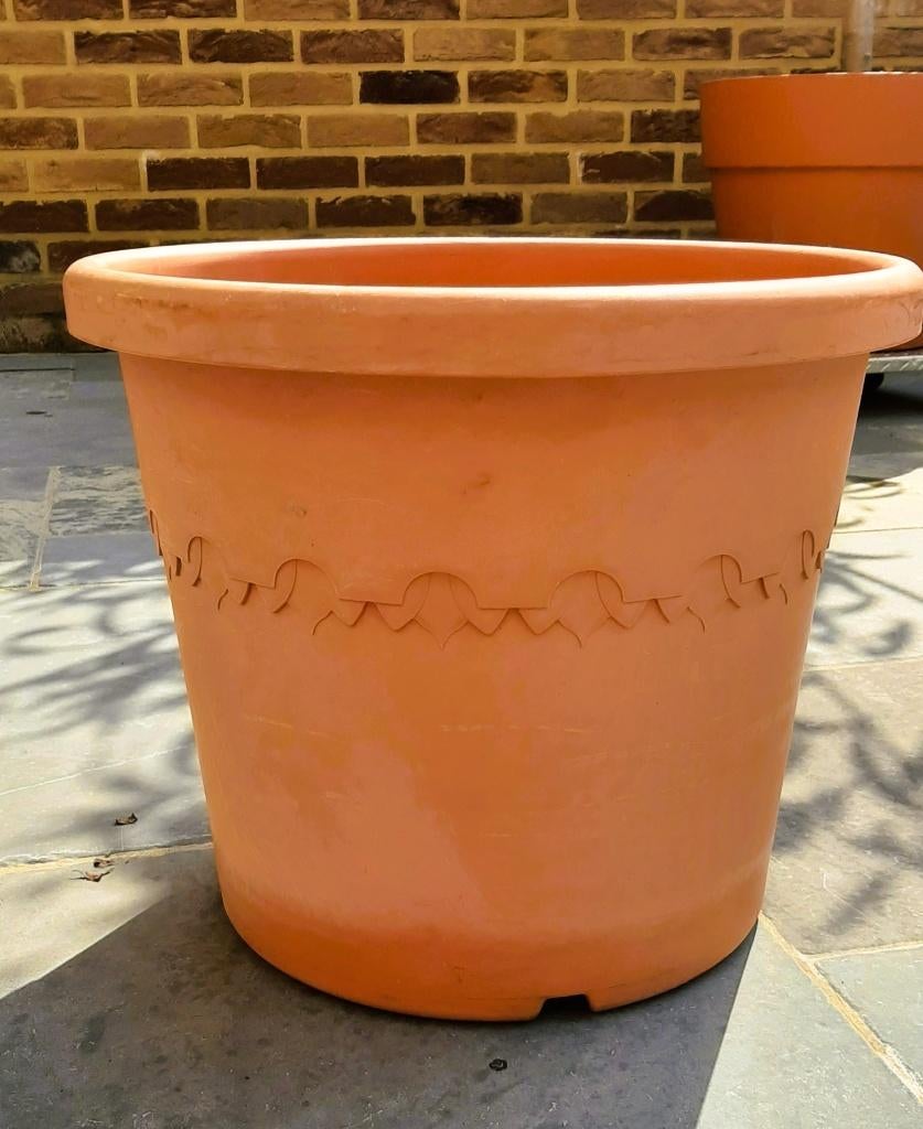 Te koop: Handige bruine plastic bloempot van Elho Algarve., Tuin en Terras, Bloempotten, Ophalen, Kunststof, Gebruikt, 40 cm of meer