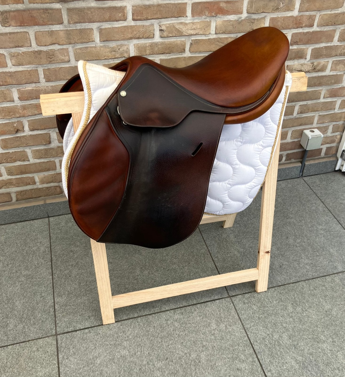 Springzadel Butet 17,5 inch, Dieren en Toebehoren, Ophalen of Verzenden, Zo goed als nieuw