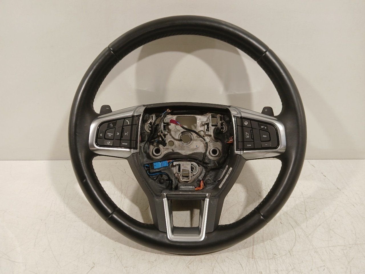 Stuur Land Rover Discovery, Onderdelen@venauto.nl, Van der Ven Autorecycling B.V., Ettenseweg 76, 4706 PB Roosendaal, The Netherlands