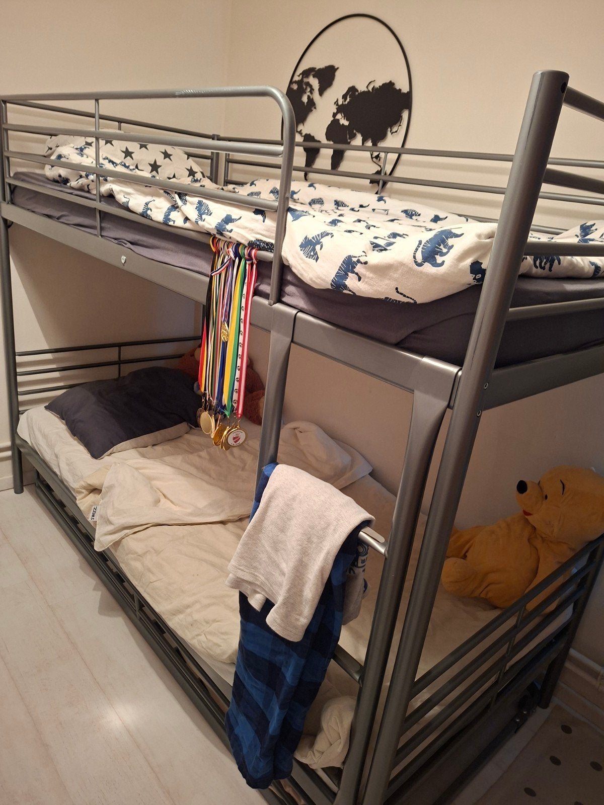 stapelbed, Ophalen, Stapelbed