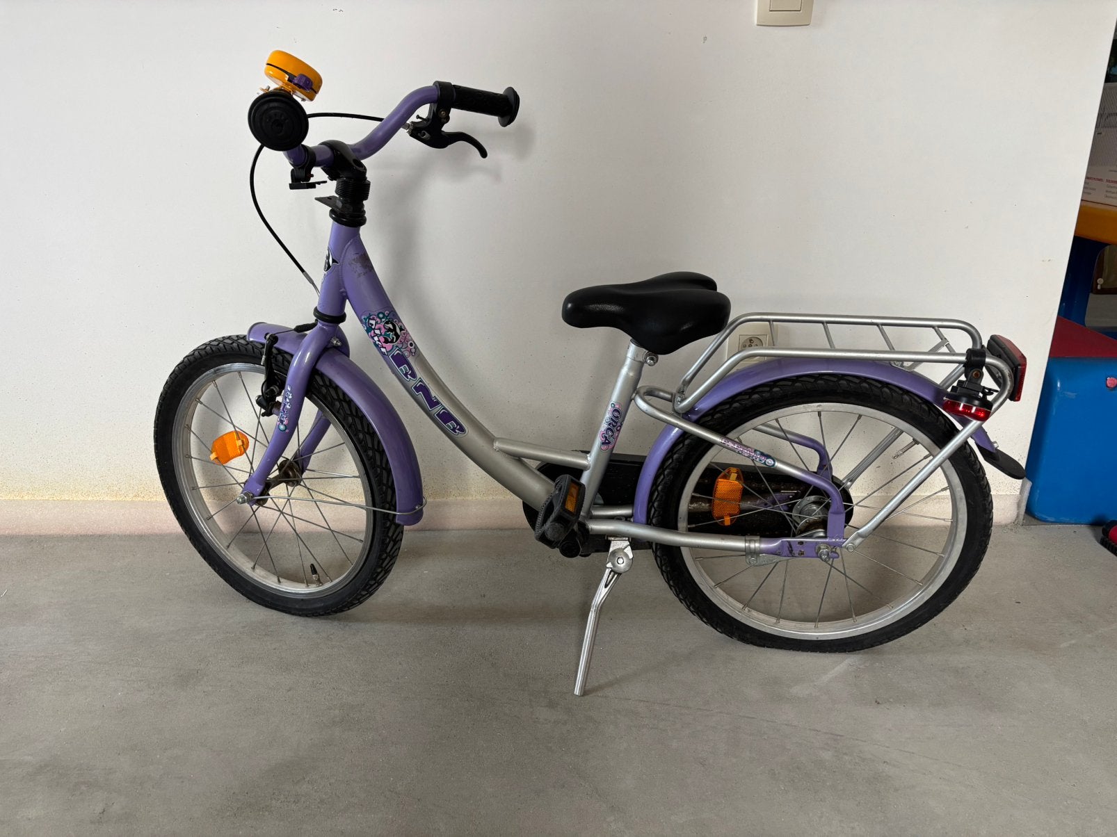 Kinderfiets, Ophalen of Verzenden, Zo goed als nieuw, Terugtraprem, 18 inch