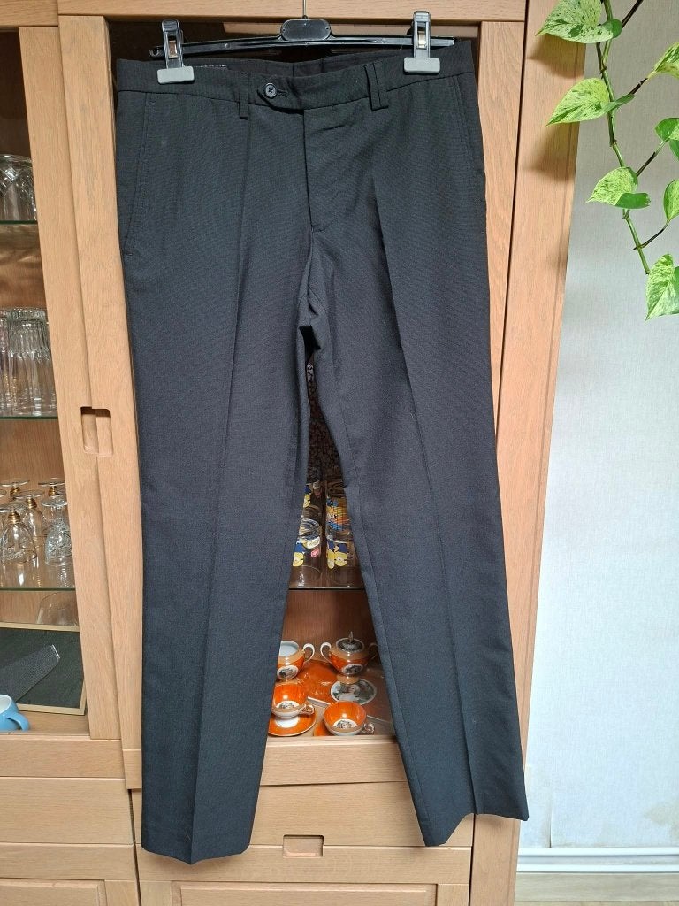 Dansaert Black : pantalon de costume noir (taille 40), Vêtements | Hommes, Enlèvement ou Envoi, Dansart black, Comme neuf, Taille 46 (S) ou plus petite