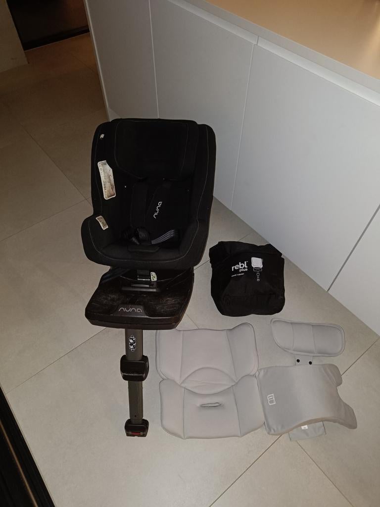 Nuna Rebl plus - 360 autostoel, Ophalen