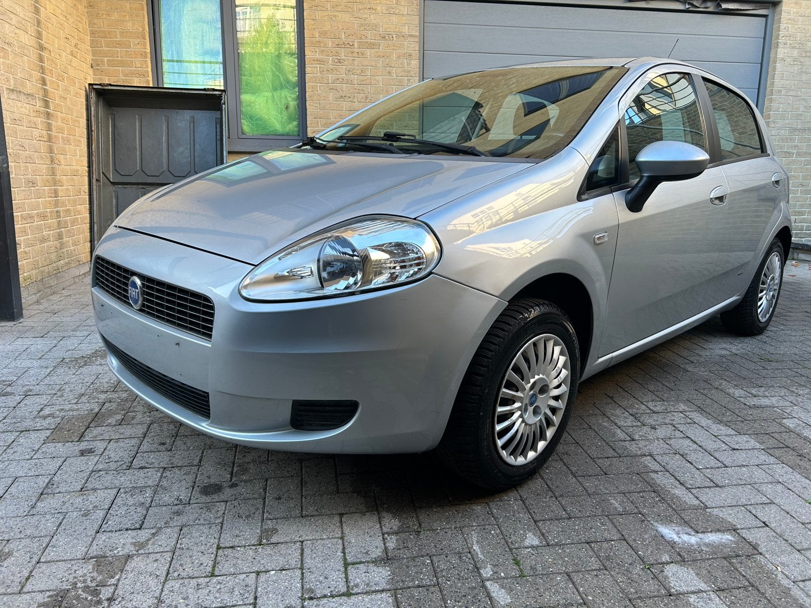 Fiat punto 88000km + autopas + keuring, Auto's, 57 kW, Bedrijf, Handgeschakeld, 1400 cc