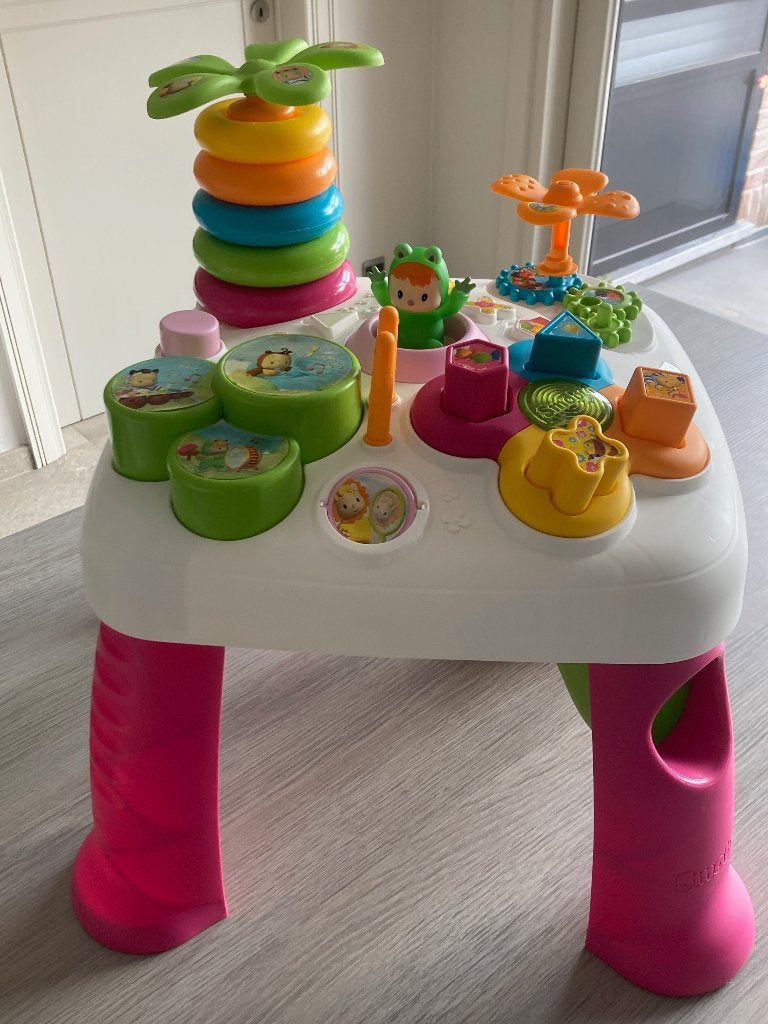 Activiteitentafel SMOBY. Rookvrije omgeving. Zeer goede st., Kinderen en Baby's, Speelgoed | Speeltafels, Ophalen, Gebruikt