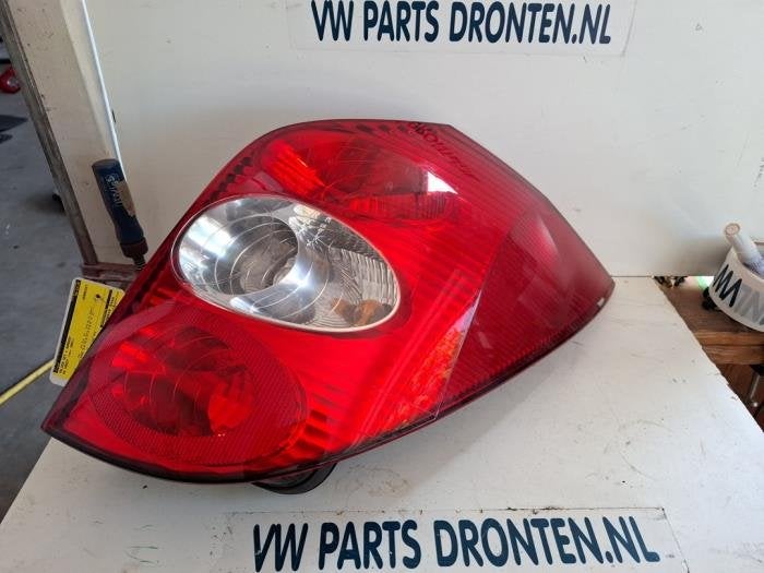 Feu arrière droit d'un Renault Laguna, -, 3 mois de garantie, Utilisé, -