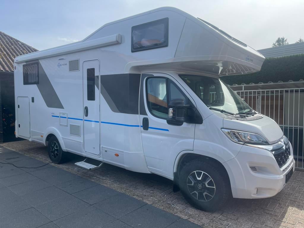 Sun living A 75 SL Alkoof bj 2023  Adria, Caravans en Kamperen, Mobilhomes, Alkoof, Ringverwarming, Koelkast, 7 tot 8 meter
