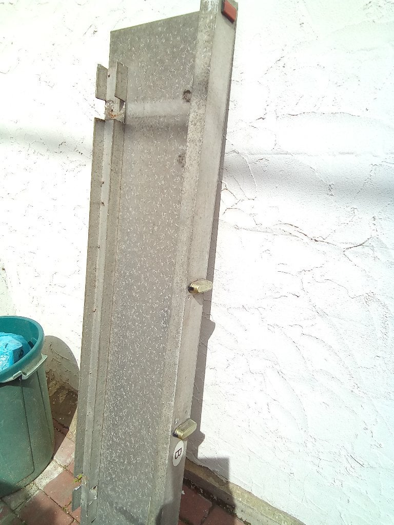 Plateau en aluminium, Particulier