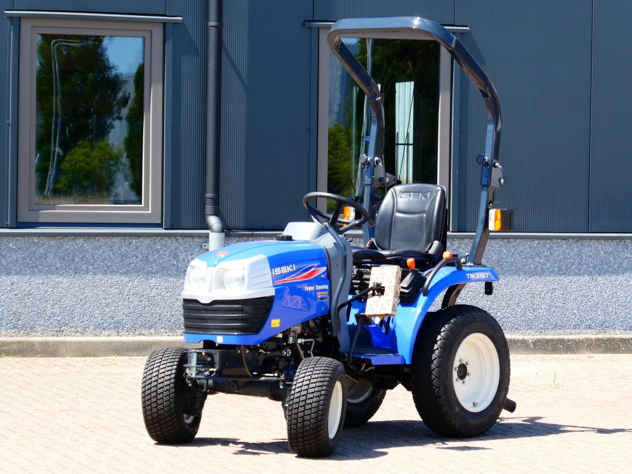 Iseki TM3187 4wd / 00104 Draaiuren / Gazonbanden, Zakelijke goederen, Landbouw | Tractoren, Overige merken, Gebruikt, De Maalstroom 3
8255 RN  Swifterbant