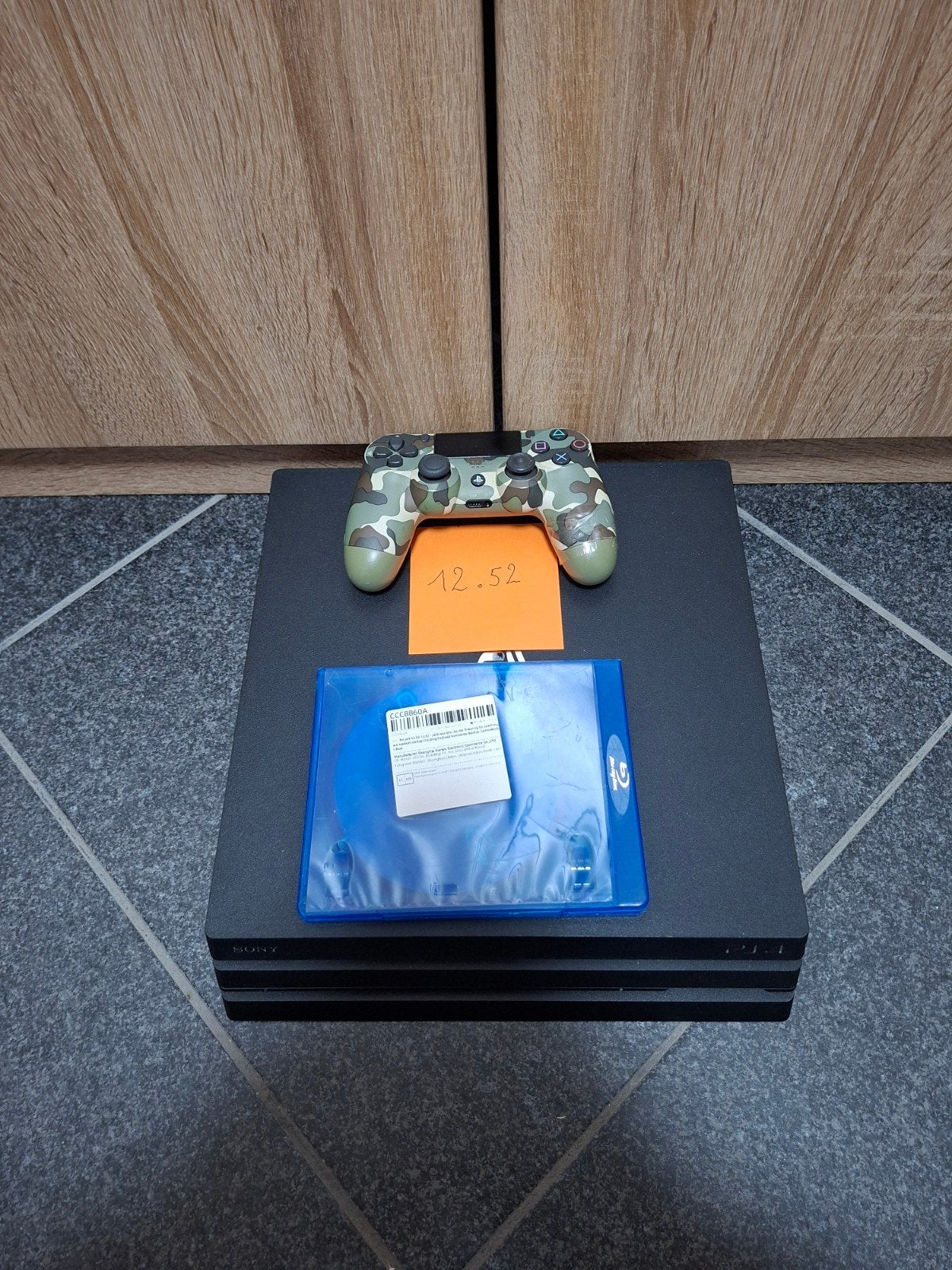 Playstation 4 pro met software 12.52, Games en Spelcomputers, Spelcomputers | Sony PlayStation 4, Ophalen, Zo goed als nieuw, 1 TB