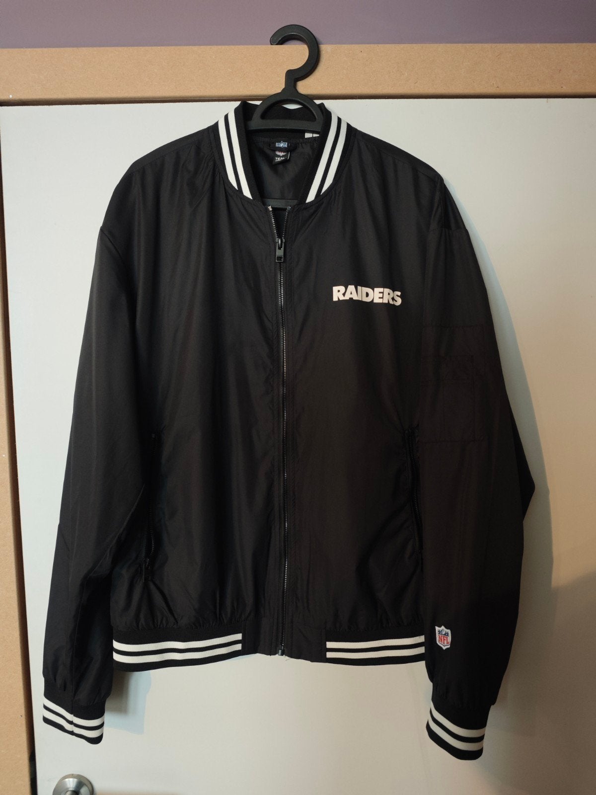 A vendre veste NFL Raiders, Vêtements | Hommes, Vestes | Été, Enlèvement ou Envoi, Noir