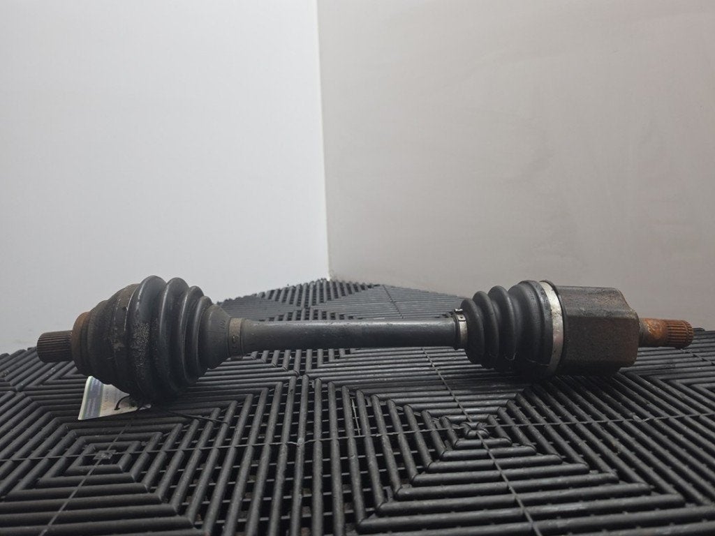CARDAN AVANT GAUCHE (TRANSMISSION) Passat Variant (3C5), Volkswagen, Volkswagen AG, Utilisé, Kundenbetreuung@volkswagen.de