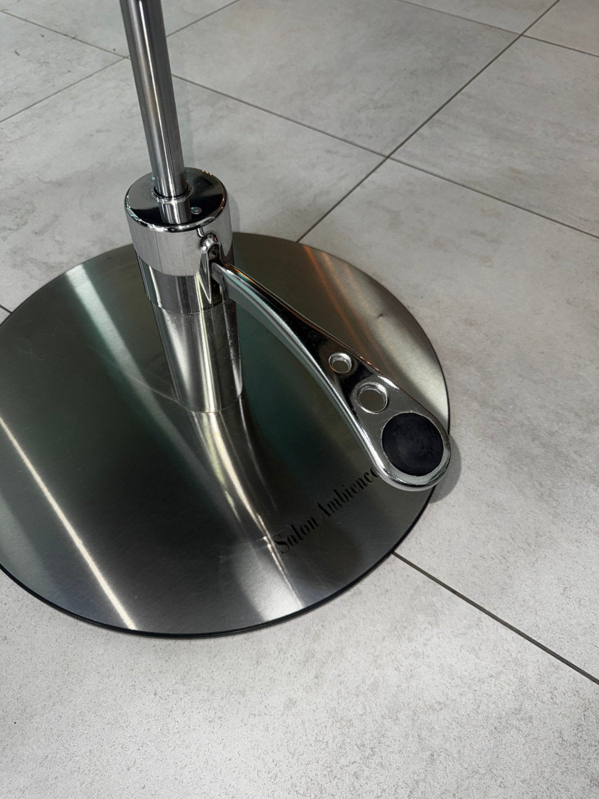5 NIEUWE KAPPERSSTOELEN – SALON AMBIENCE, Diensten en Vakmensen