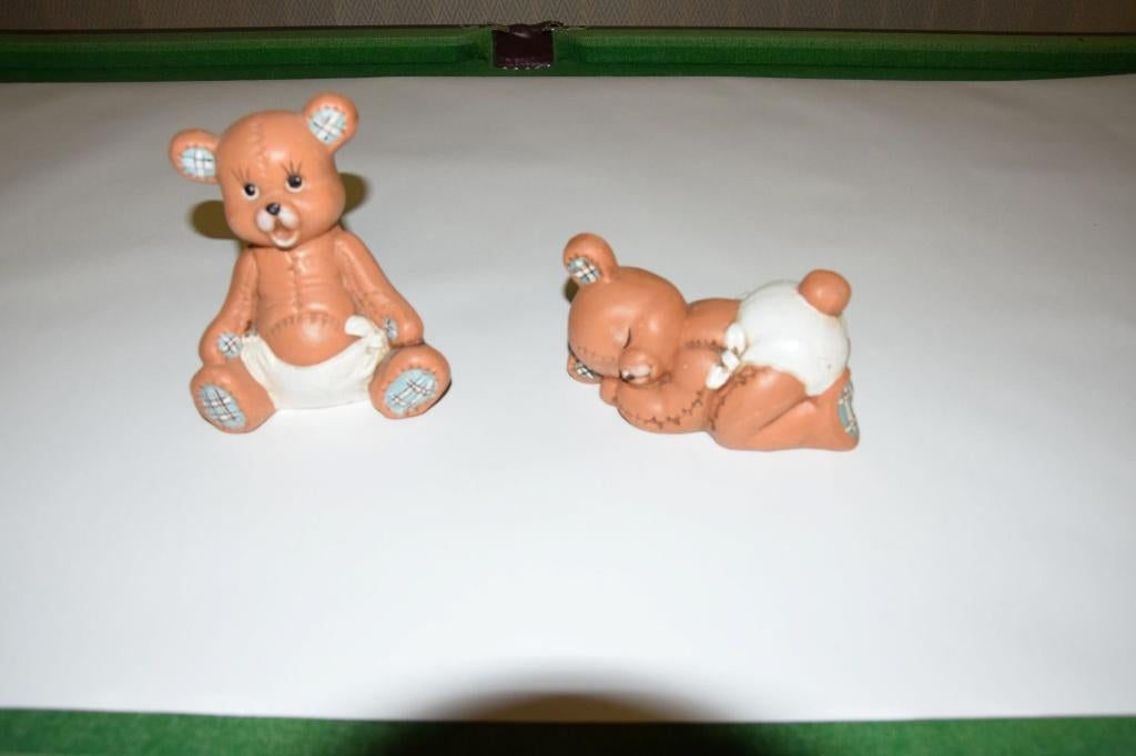 Deux jolies figurines de décoration d'ours à vendre, Enlèvement, Comme neuf, Statue