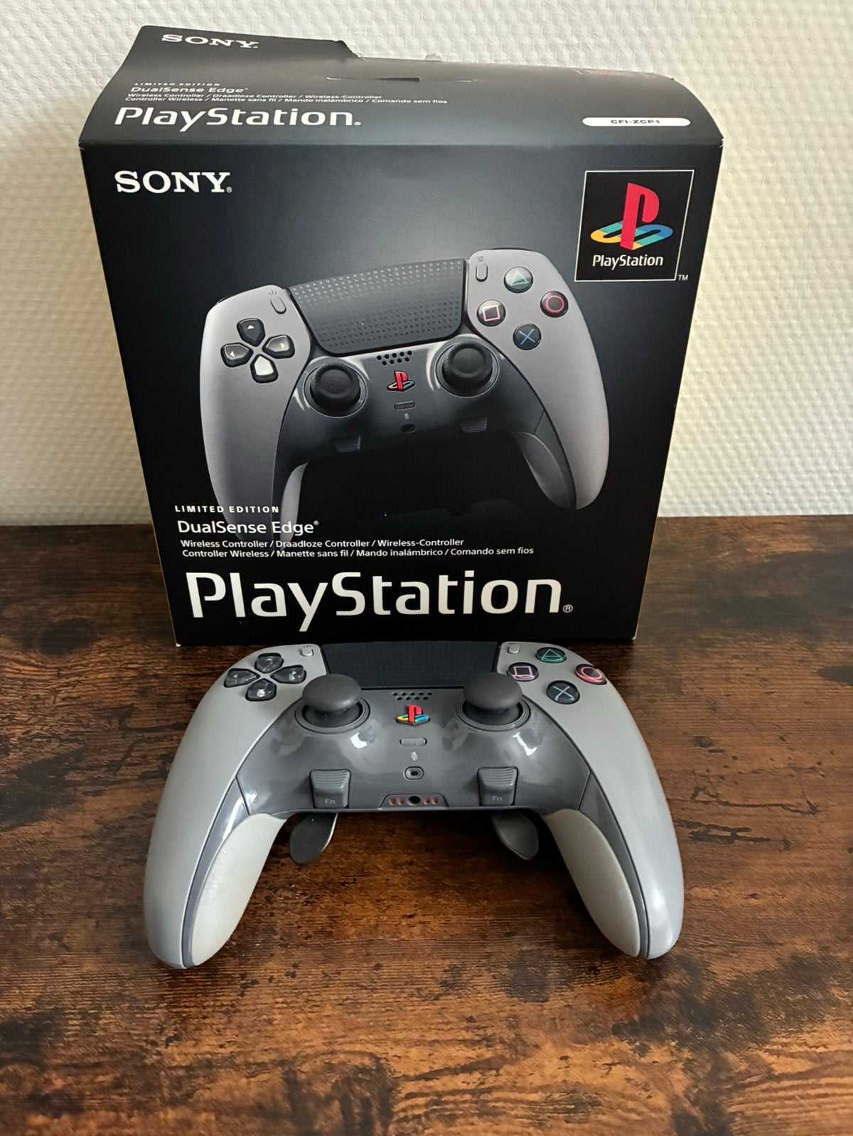 Sony DualSense Edge Controller  PS5 30th Anniversary, Ophalen of Verzenden, Zo goed als nieuw